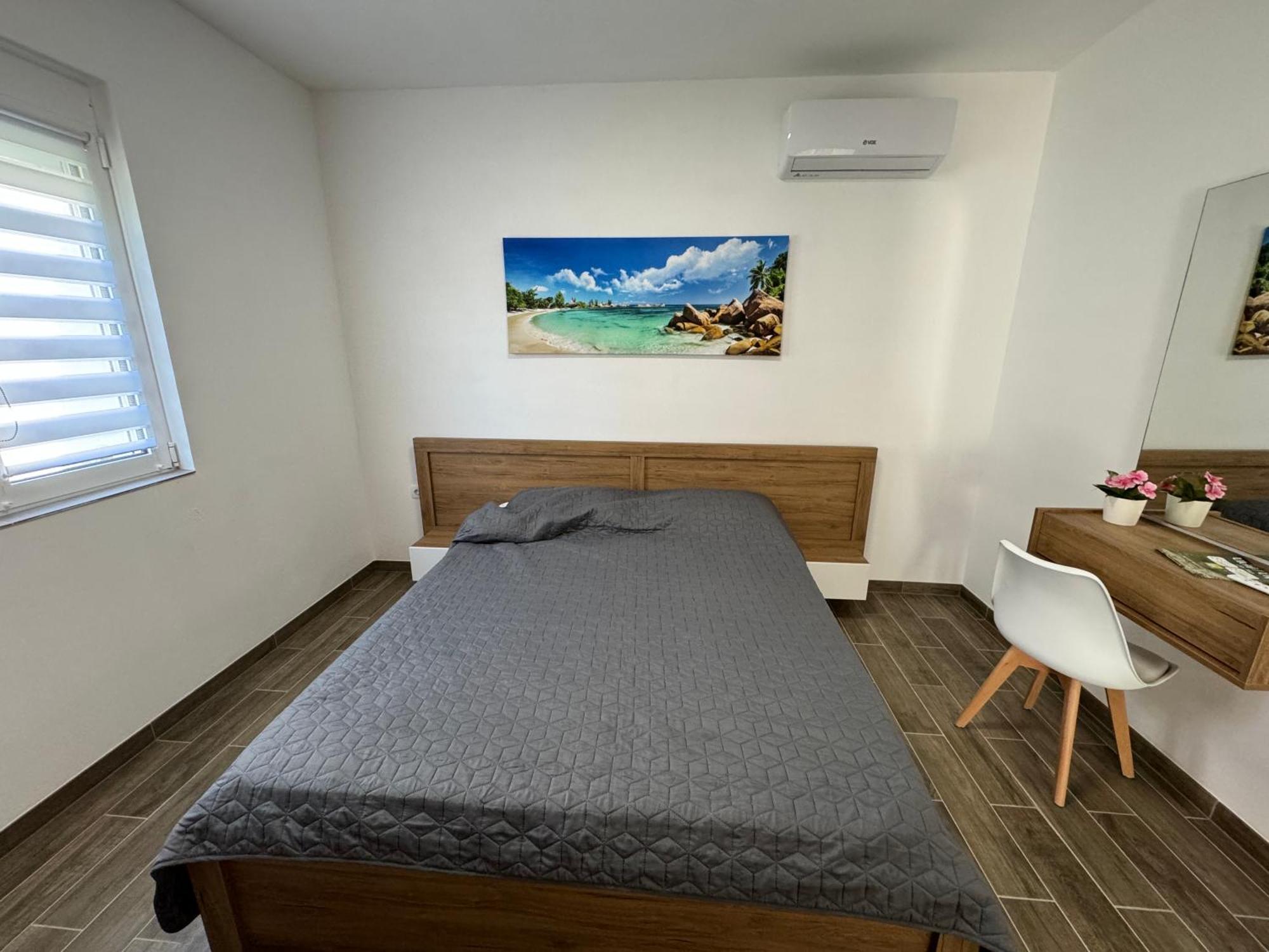 Adla Apartmani Улцин Екстериор снимка