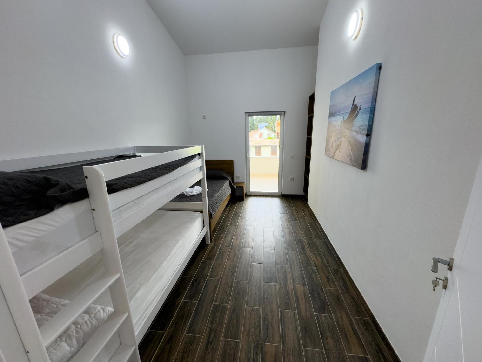 Adla Apartmani Улцин Екстериор снимка