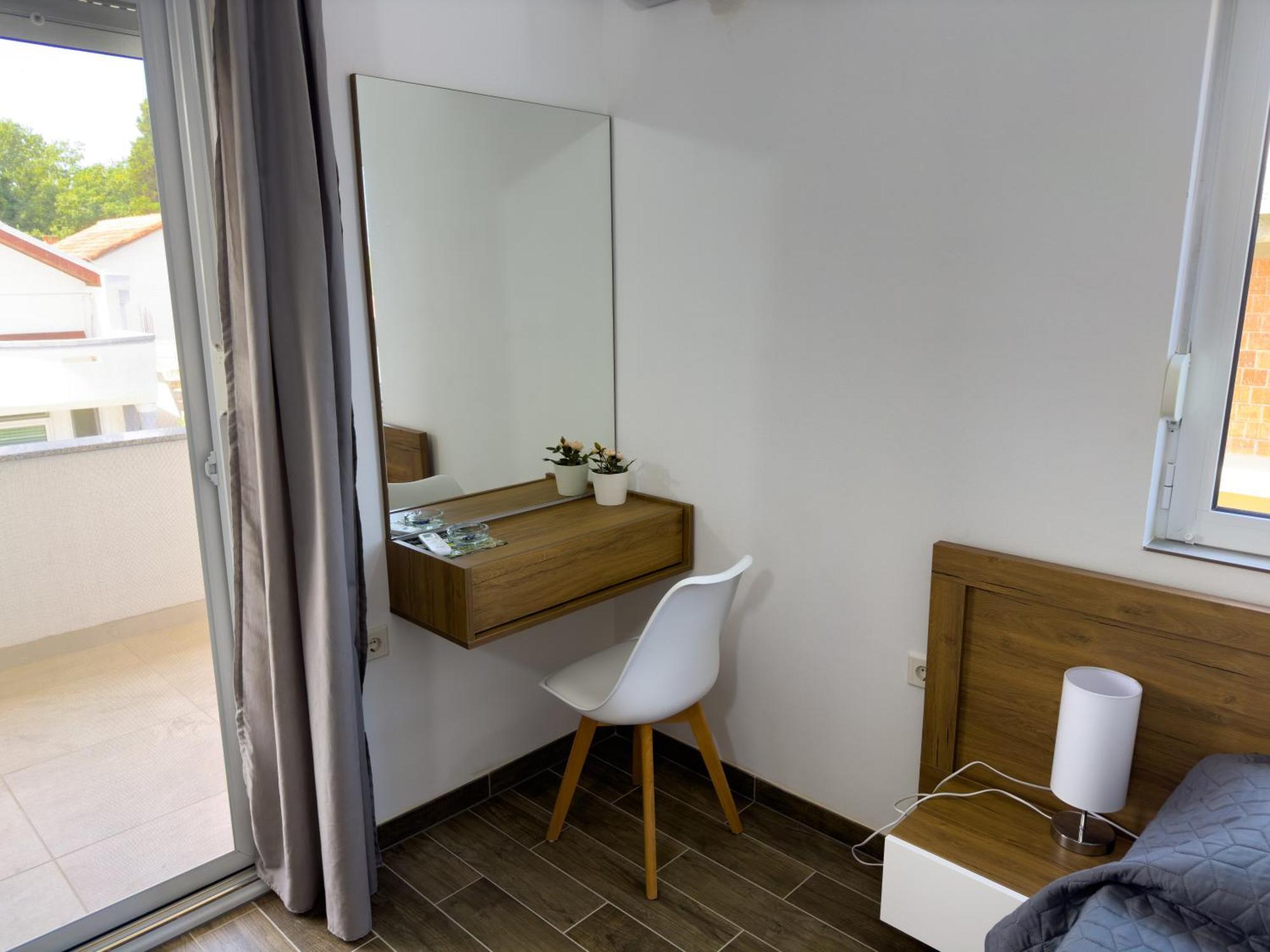 Adla Apartmani Улцин Екстериор снимка