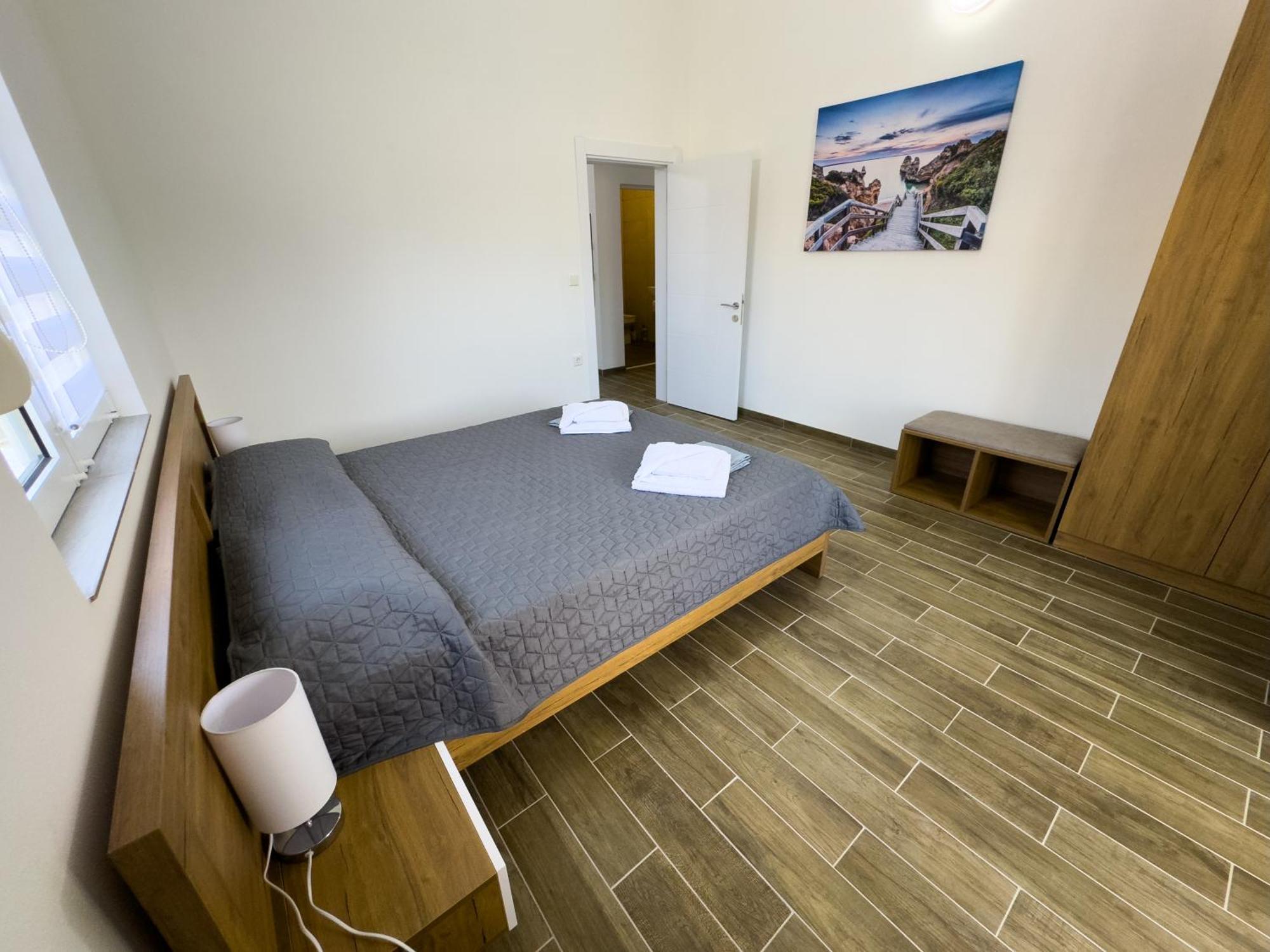 Adla Apartmani Улцин Екстериор снимка